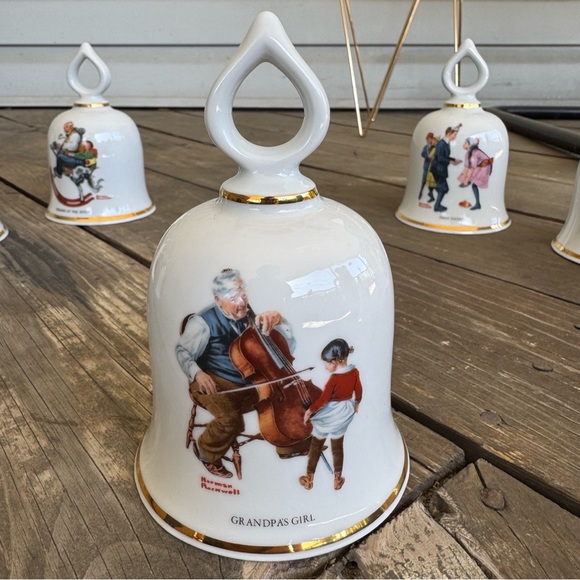 Vintage Norman Rockwell Bells - Picture 11 of 15